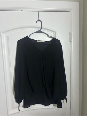 The Impeccable Pig Black V-Neck Long Sleeve Blouse